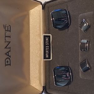 Cufflinks and tie tack set